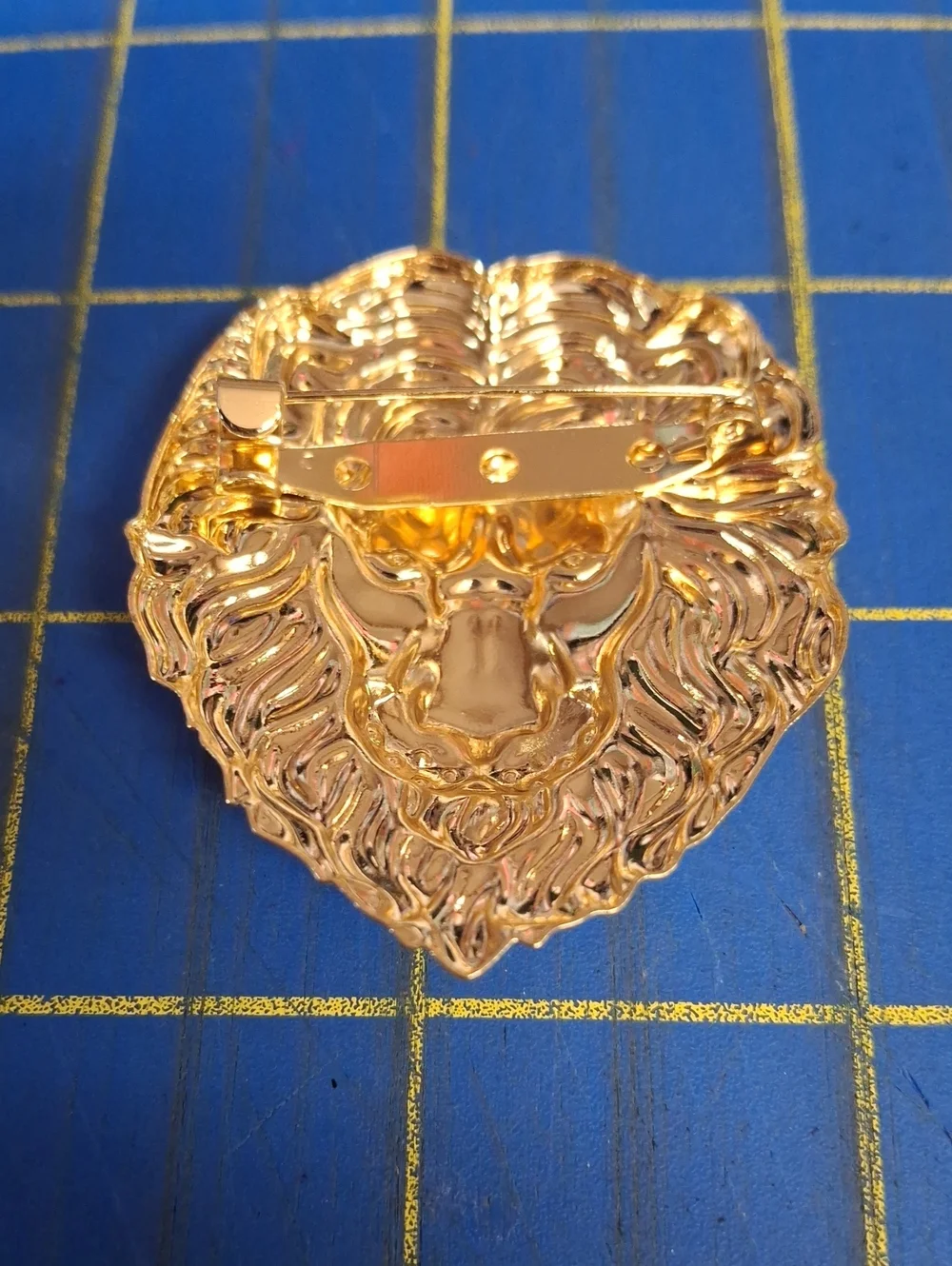 Gold Lion Head Lapel Pin 1.5
